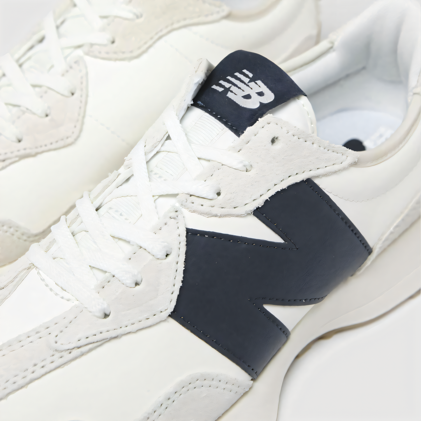 New Balance 327 White Navy